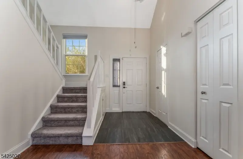 205 Chatsworth Dr, Franklin, NJ 08873 - #2