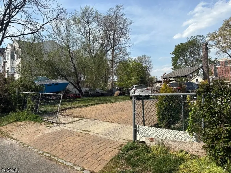 1174 New Brunswick Ave #2, Rahway, NJ 07065 - #2