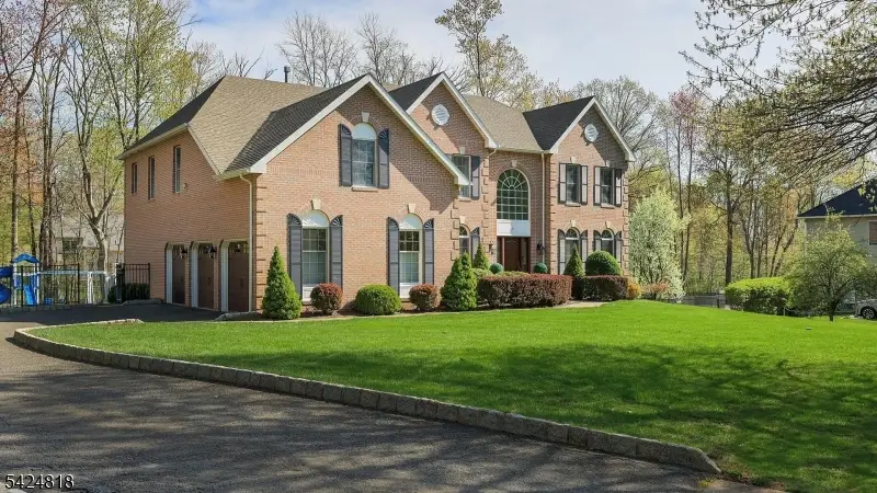 5 Longford Ct, Warren, NJ 07059 - #2