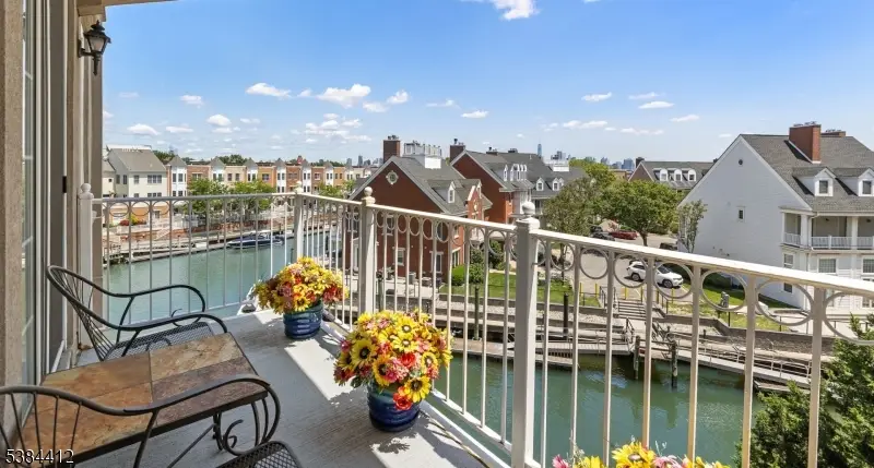 205-32 Shearwater Ct #32, Jersey City, NJ 07305 - #2