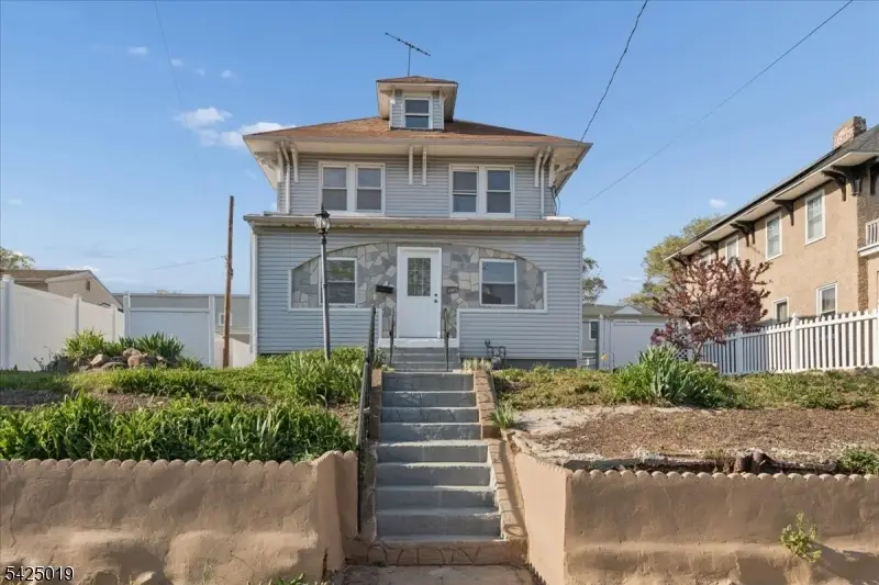 109 E 6th Ave, Roselle, NJ 07203 - #1