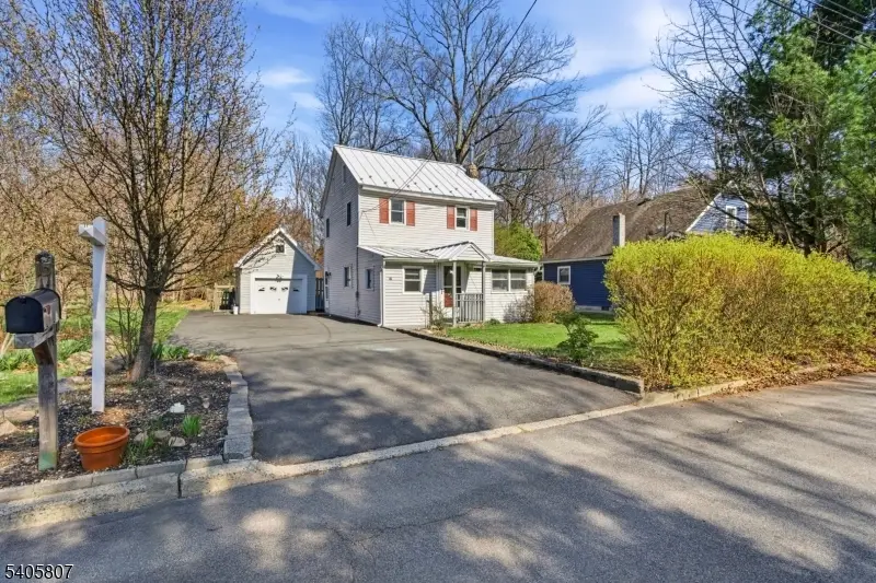 15 Parker Rd, Roxbury, NJ 07856 - #1