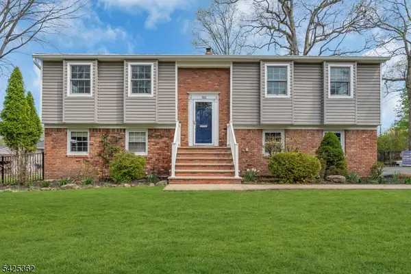 102 Hillcrest Dr, Wayne Twp., NJ 07470