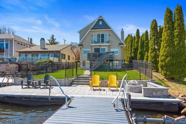 87 N Bertrand Rd, Mount Arlington Boro, NJ 07856