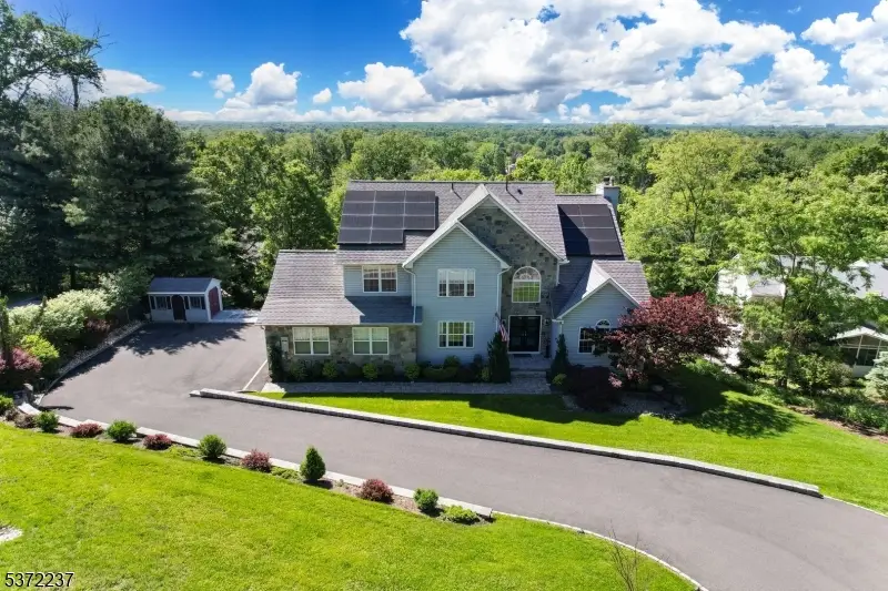 7 Beechwood Ter, Green Brook, NJ 08812 - #1