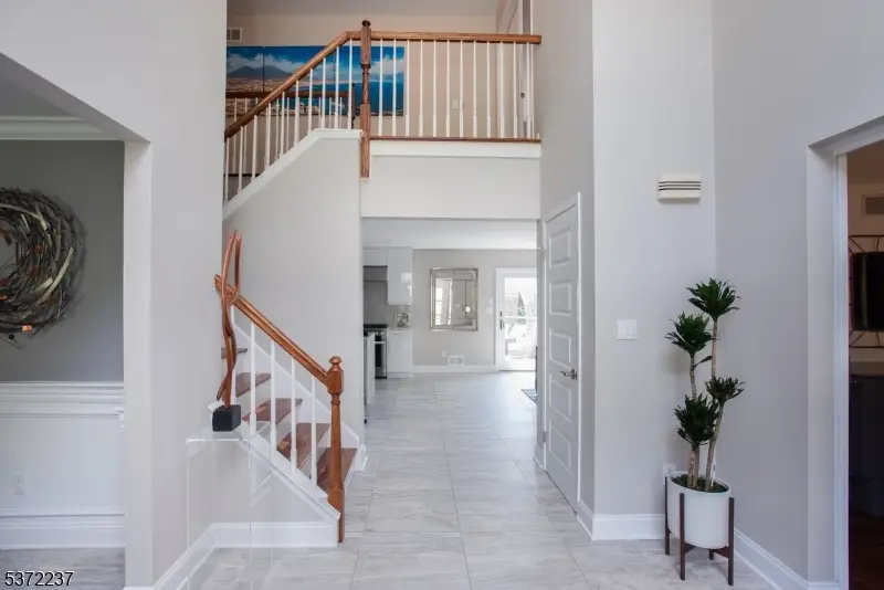 7 Beechwood Ter, Green Brook, NJ 08812 - #3