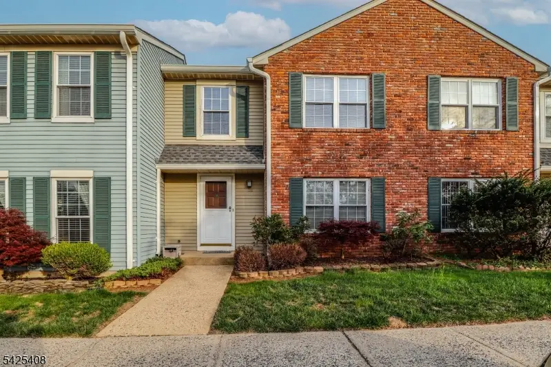 118 Selby Ct, Franklin, NJ 08873 - #1