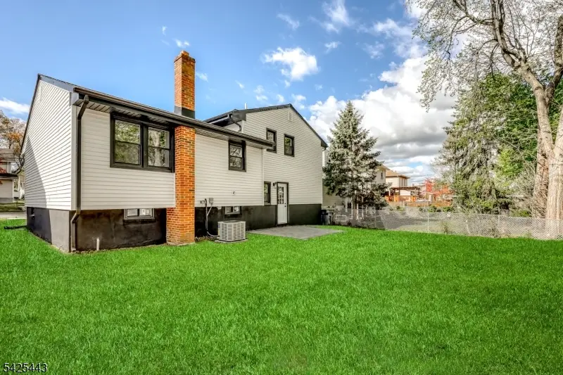 27 Merritt Ave, Bergenfield, NJ 07621 - #3