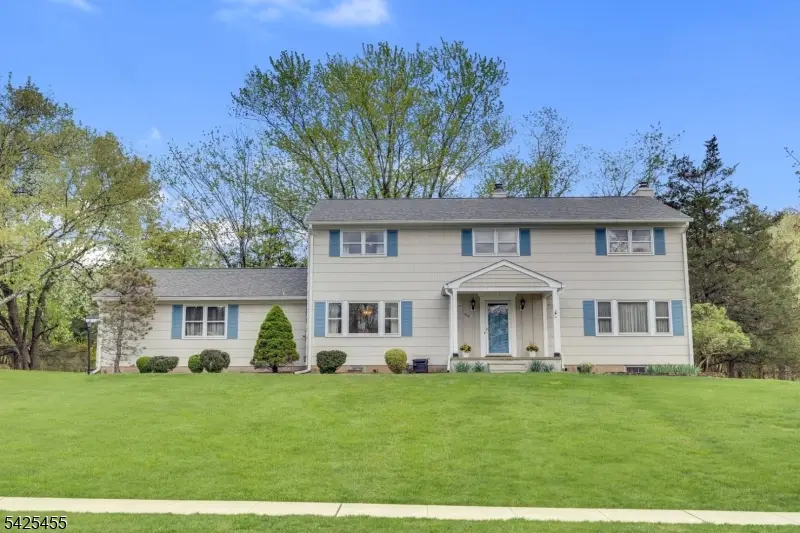 456 Steeplechase Ln, Bridgewater Center, NJ 08807 - #2