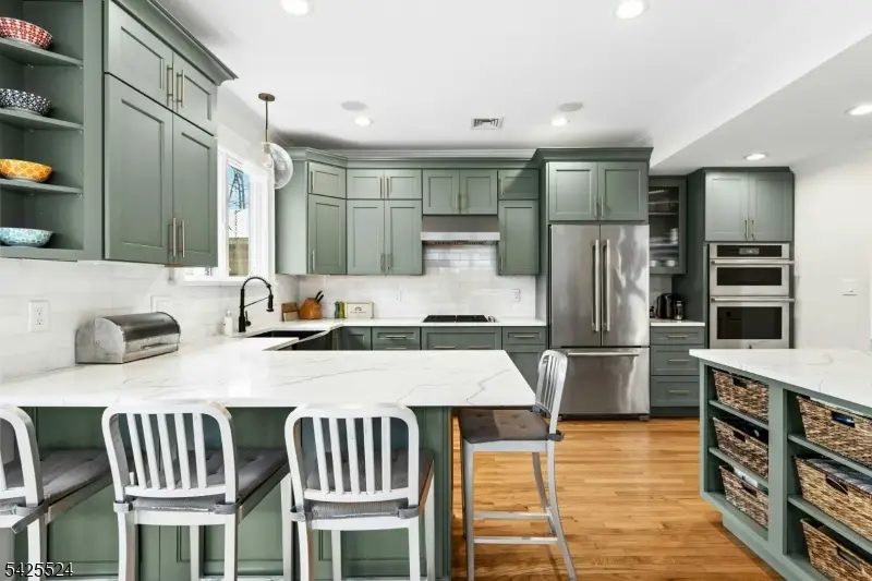 24 Windsor Pl, Cranford, NJ 07016 - #2