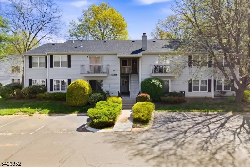 102 Morgan Pl, East Brunswick, NJ 08816 - #1