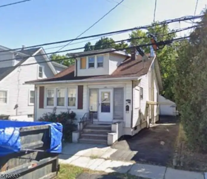 562 Buchanan St, Hillside, NJ 07205 - #3