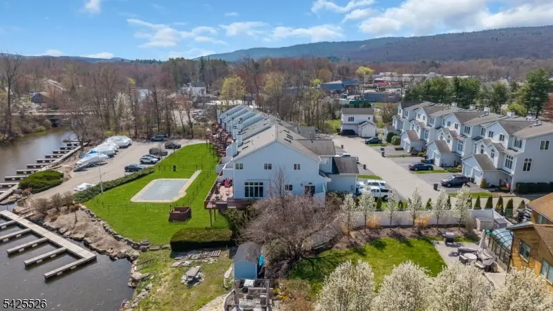 1 St Charles Ave, Hewitt, NJ 07421 - #2