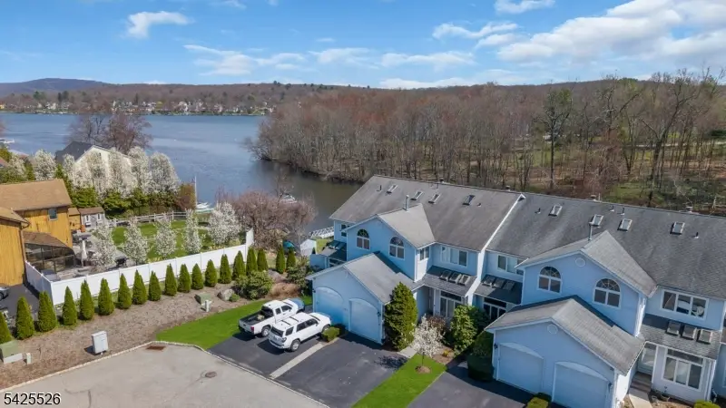 1 St Charles Ave, Hewitt, NJ 07421 - #3