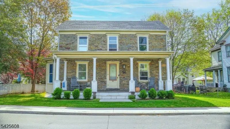 24 Green St, Milford, NJ 08848 - #1