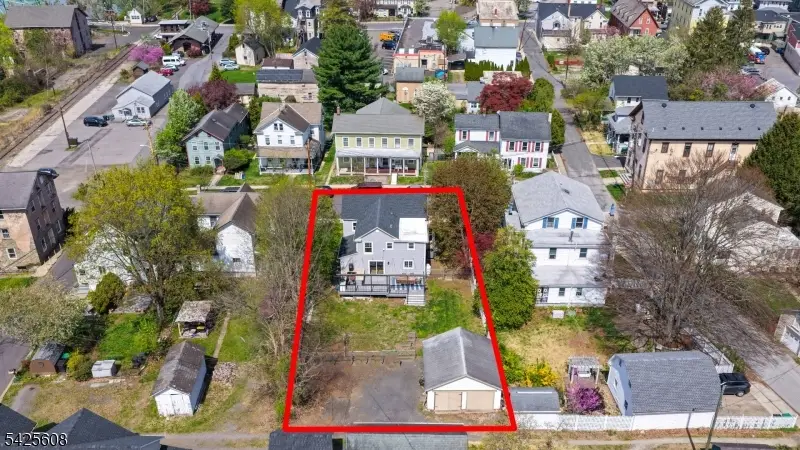 24 Green St, Milford, NJ 08848 - #3