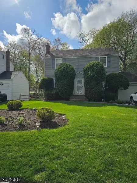 27 Longacre Dr, Livingston, NJ 07039 - #3