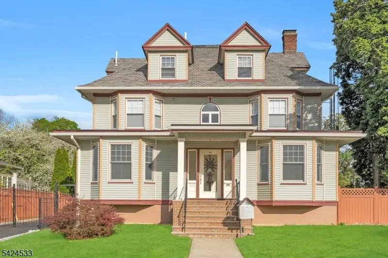 60 Hawthorne Ave, East Orange, NJ 07018 - #2
