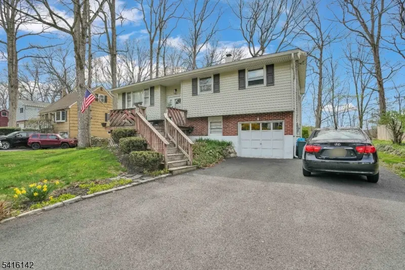 14 Woods Edge Rd, Byram Center, NJ 07874 - #2