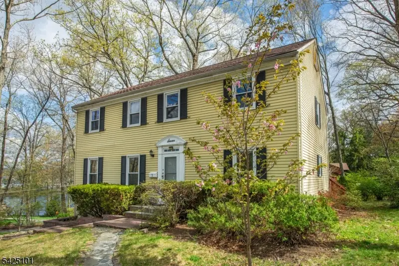 7 Fernwood Trl, Mountain Lakes, NJ 07046 - #1