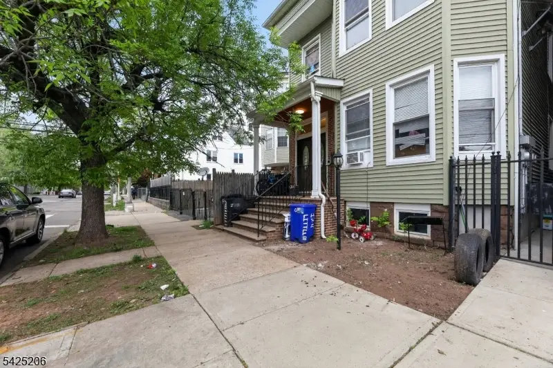 174 Littleton Ave, Newark, NJ 07103 - #3
