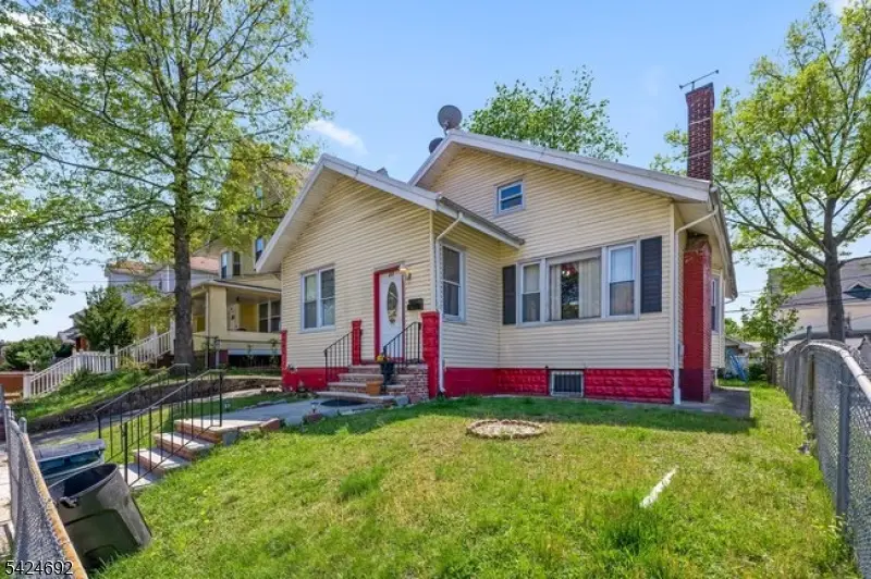 42-44 Scheerer Ave, Newark, NJ 07112 - #3