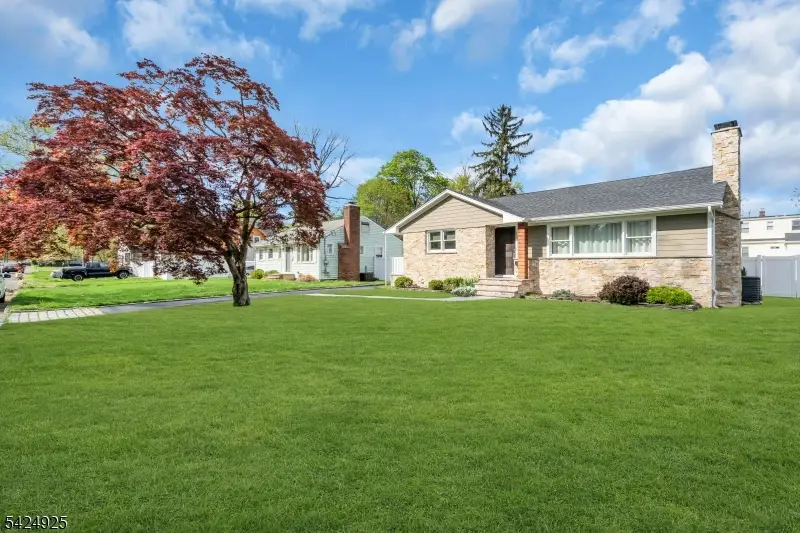 319 Myrtle Ave, Scotch Plains, NJ 07076 - #1