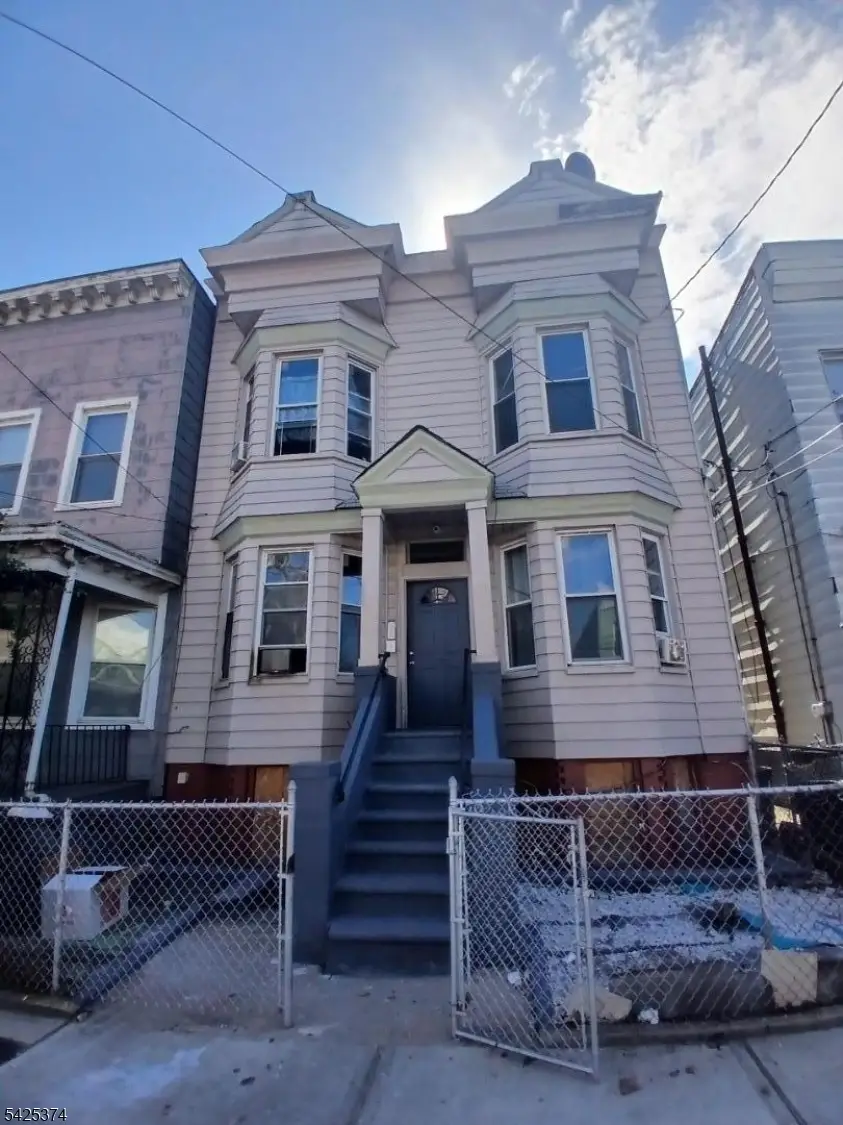 19 Stevens Ave, Jersey City, NJ 07305 - #3