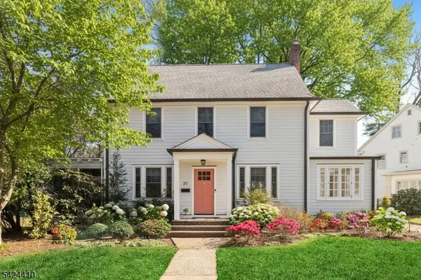 20 Georgian Rd, Morristown Town, NJ 07960