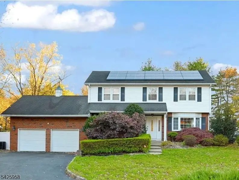 15 Sweetwood Ct, Parsippany, NJ 07054 - #1