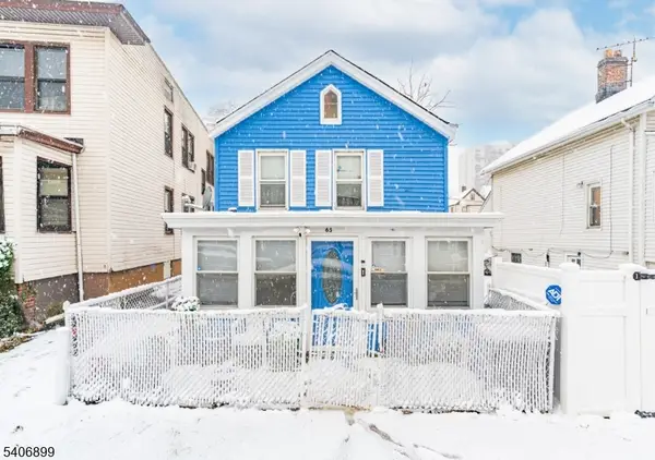 65 Cambridge St, East Orange City, NJ 07018