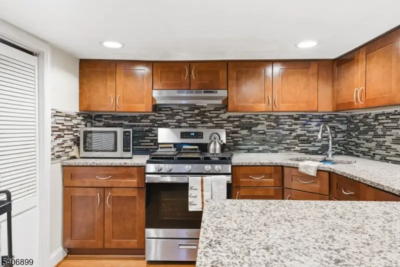 65 Cambridge St, East Orange, NJ 07018 - #3