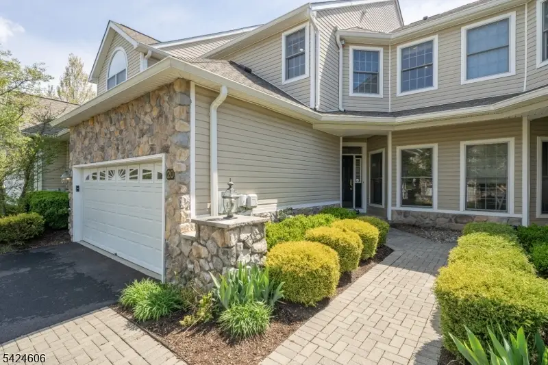 20 Pine Valley Rd, Livingston, NJ 07039 - #3