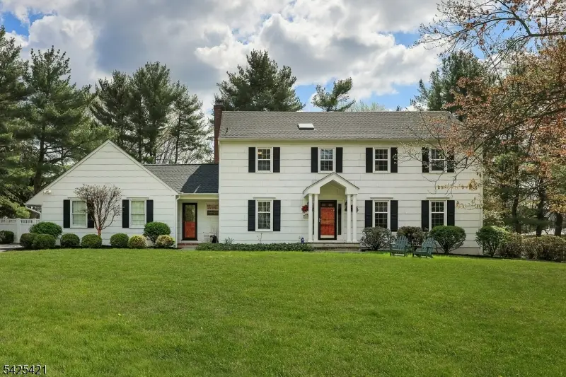 19 Eton Pl, Bernards, NJ 07920 - #1