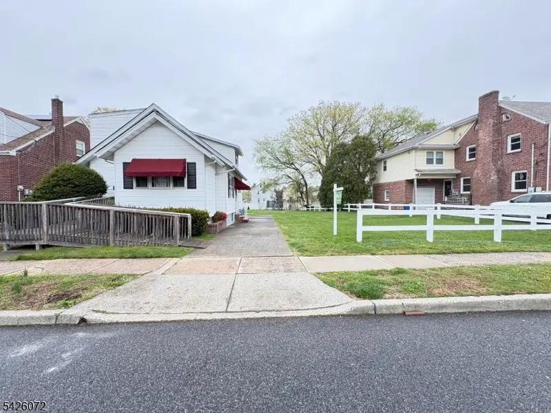 525 Forest Ave, Lyndhurst, NJ 07071 - #1