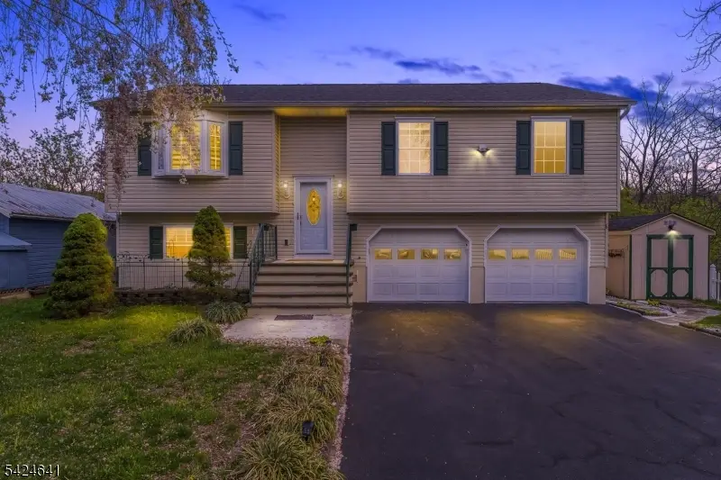 21 Marble St, Washington, NJ 07882 - #1