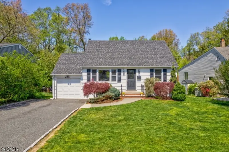 61 Beechwood Rd, Florham Park, NJ 07932 - #1