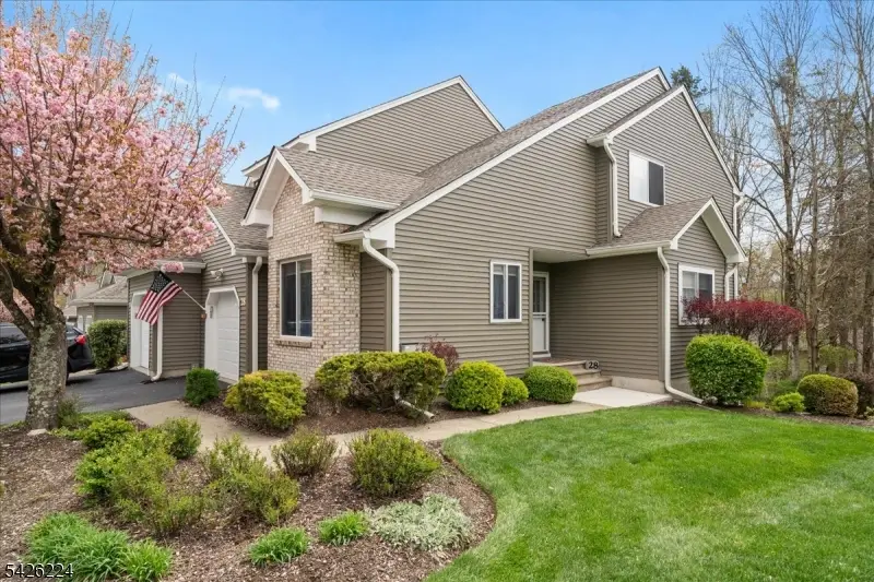 28 Sundance Ter, Hardyston, NJ 07419 - #2