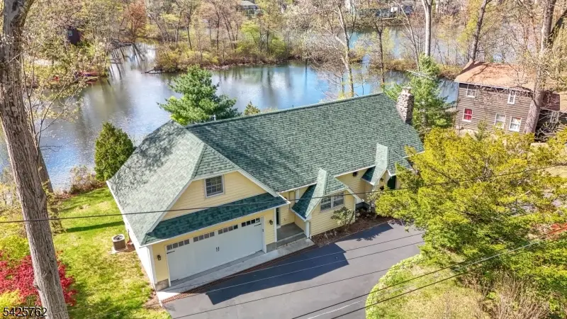 41 Lakewood Dr, Mountain Lakes, NJ 07046 - #1