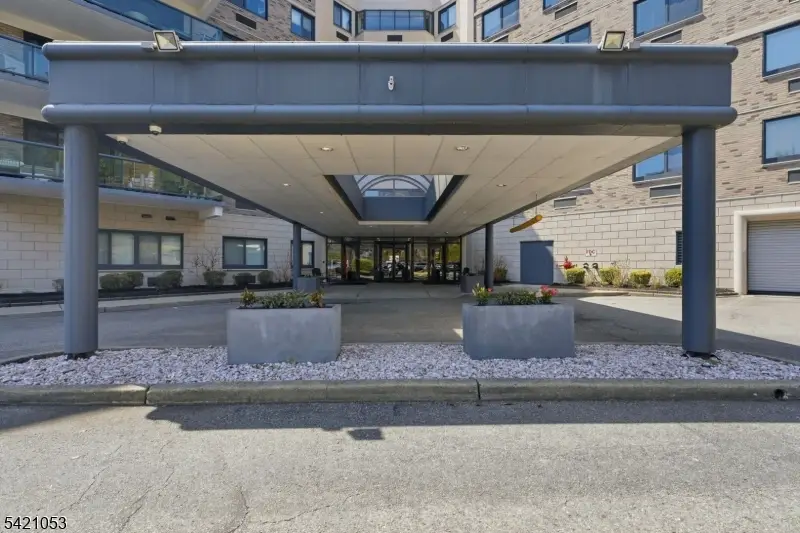 609 W South Orange Ave #4U, South Orange, NJ 07079 - #3