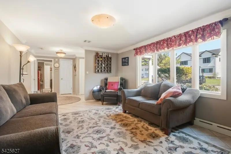 11 Briar Hills Cir, Springfield, NJ 07081 - #2
