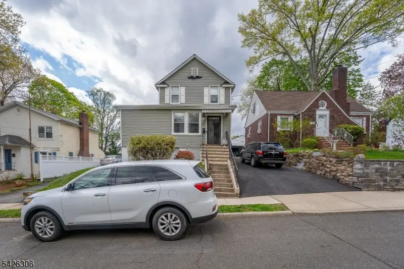 100 Washington Pl, Teaneck, NJ 07666 - #2