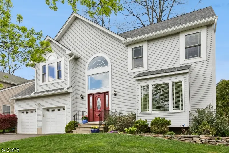 7 Blazure Dr, Bernardsville, NJ 07924 - #2