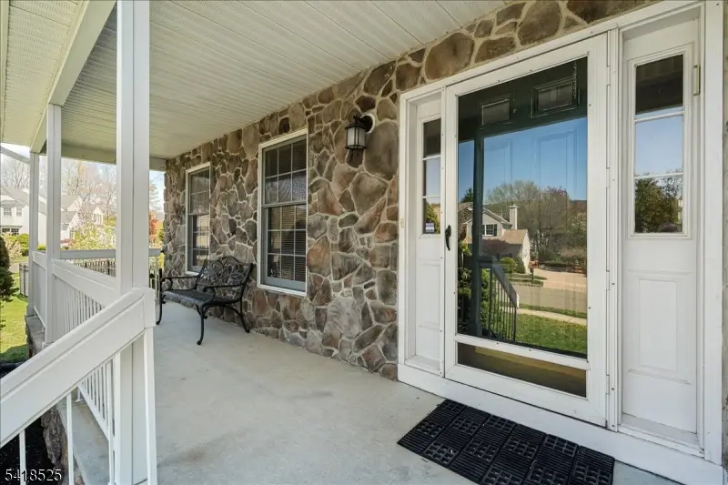 3 Magnolia Ct, Succasunna, NJ 07876 - #2