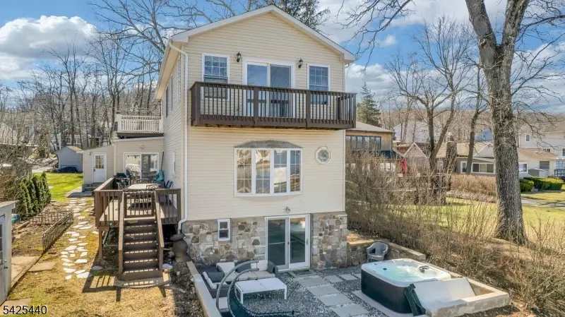 32 Mcnabb Rd, Lake Hopatcong, NJ 07849 - #3