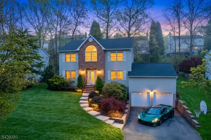 27 Sherbrook Dr, White Meadow Lake, NJ 07866 - #3