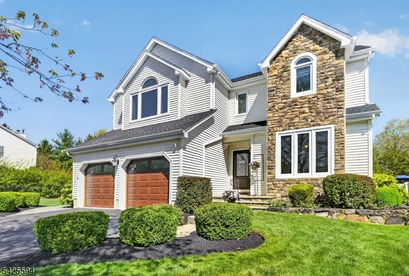 15 Sweney Ct, Hillsborough, NJ 08844 - #1