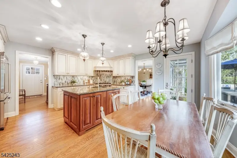 12 Hilltop Ter, Chatham, NJ 07928 - #3