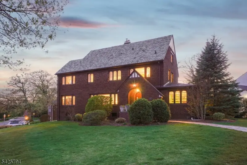 2 Overhill Rd, South Orange, NJ 07079 - #2