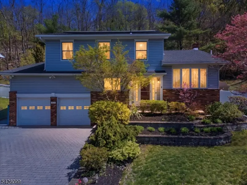 52 Molinari Dr, Wanaque, NJ 07465 - #1